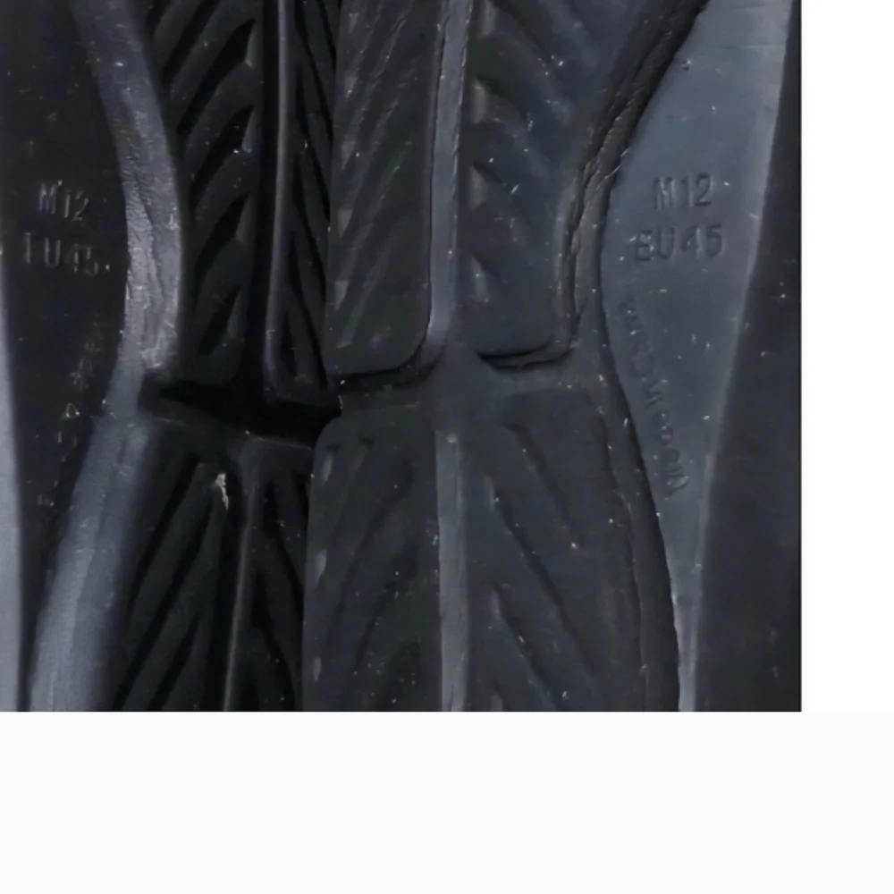 Reel Legends Gray and Black Slide Sandals